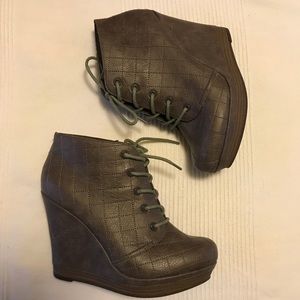 SEYCHELLES Quilted Wedge Platform Ankle Boots, 7.5